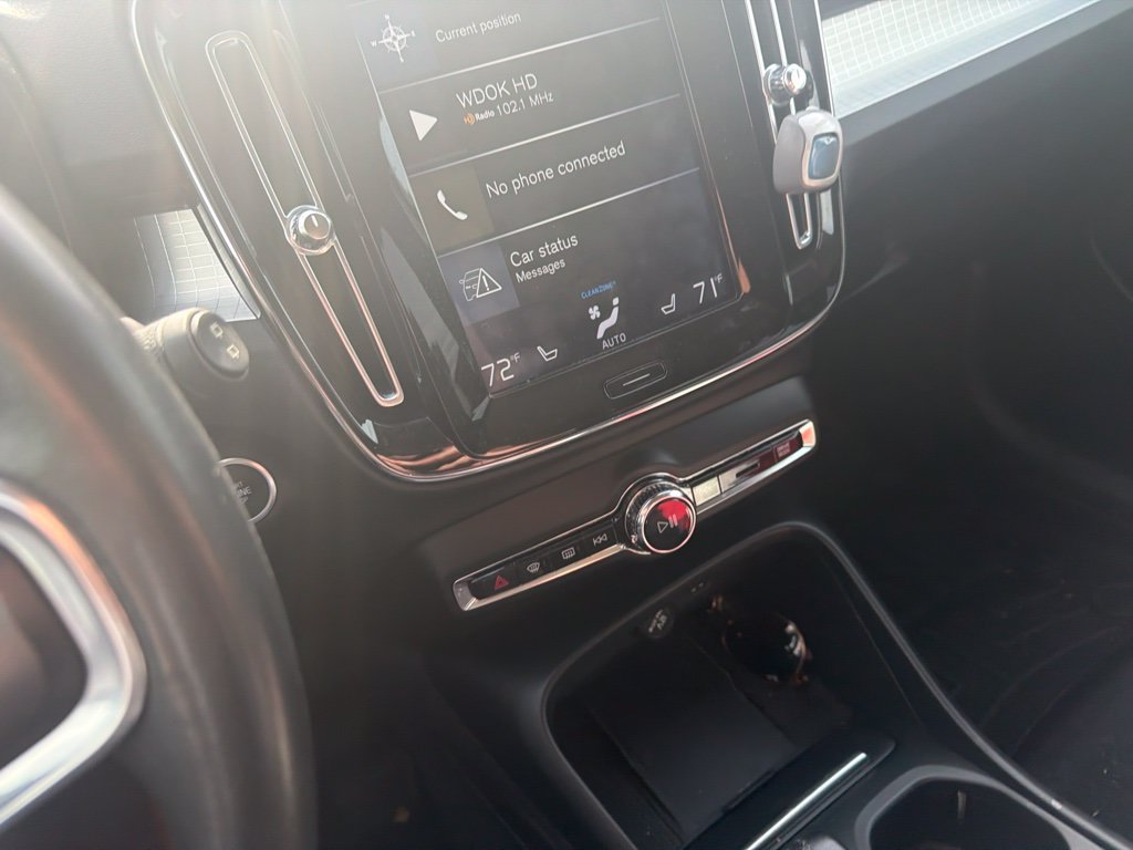 Used 2019 Volvo XC40 T5 Momentum AWD/4WD image 10