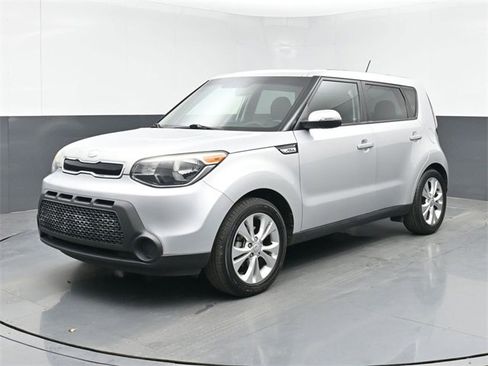 Used 2014 Kia Soul + image 5