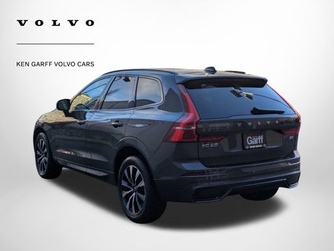 Certified 2025 Volvo XC60 B5 Plus image 5