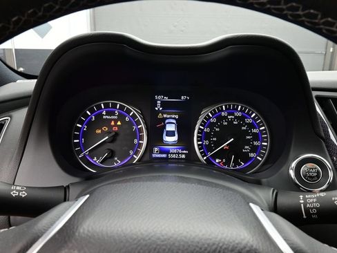 Used 2018 INFINITI Q60 Red Sport 400 AWD/4WD image 9
