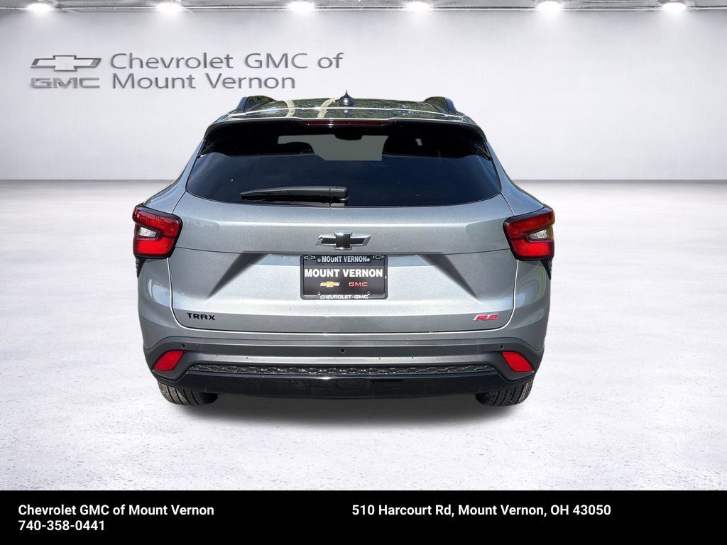 New 2026 Chevrolet Trax RS w/ Driver Confidence Package FWD image 4