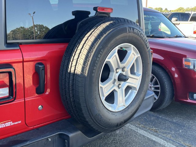 Used 2020 Jeep Wrangler Sport AWD/4WD image 10