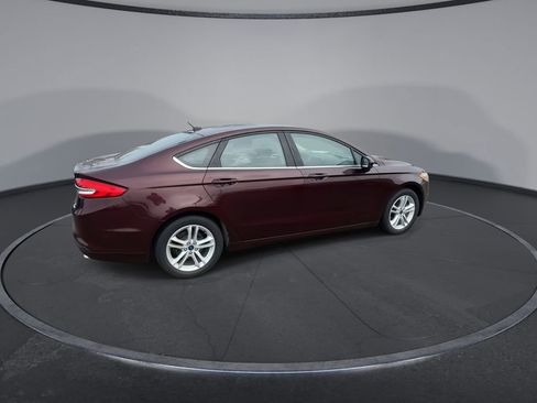 Used 2018 Ford Fusion SE w/ Fusion SE Technology Package image 8
