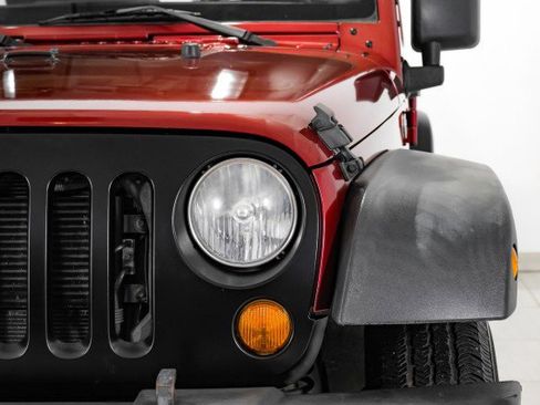 Used 2012 Jeep Wrangler Unlimited Sport image 44