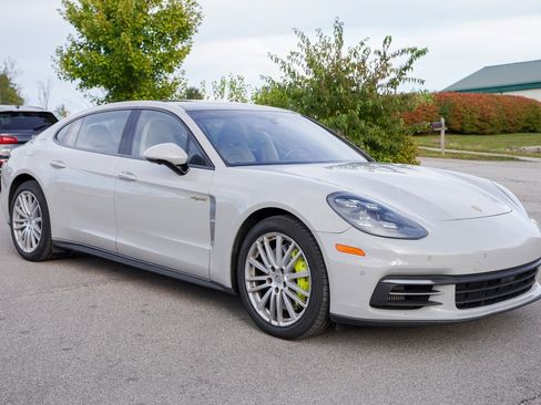 Used 2020 Porsche Panamera 4 Executive w/ Premium Package Plus image 9