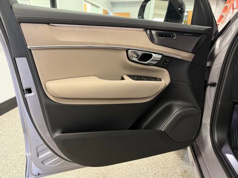 Used 2026 Volvo XC90 B6 Ultra w/ Protection Package Premier image 20