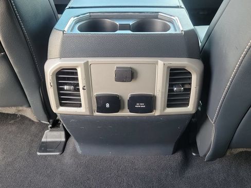 Used 2022 Ford F350 Lariat w/ Chrome Package AWD/4WD image 18
