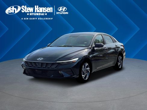 New 2026 Hyundai Elantra Limited image 1