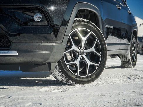 New 2026 Jeep Compass Limited image 6