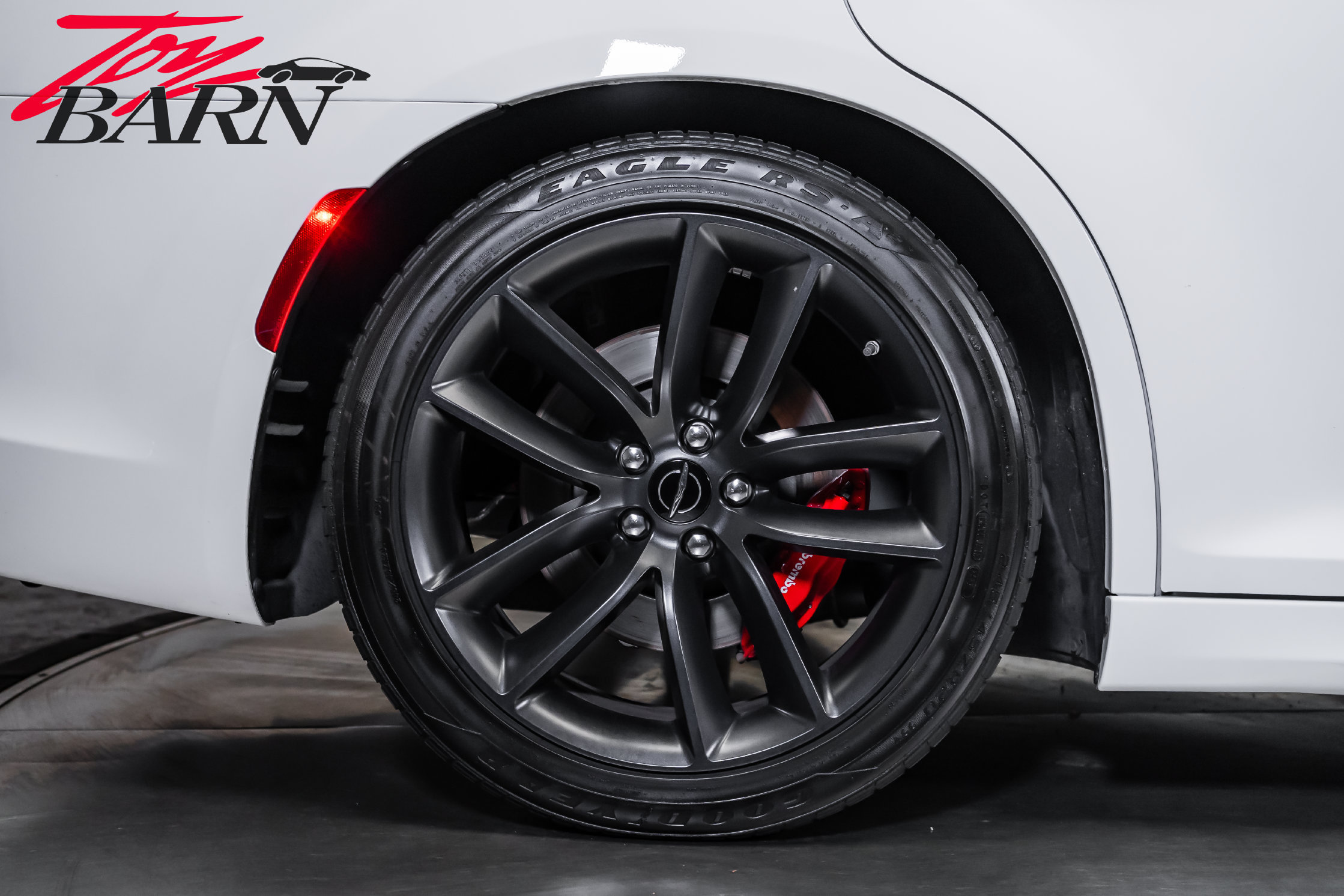 Used 2023 Chrysler 300 C RWD image 13