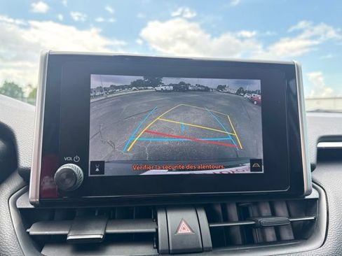 Used 2023 Toyota RAV4 LE FWD image 33