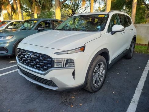 Used 2023 Hyundai Santa Fe SEL FWD image 2