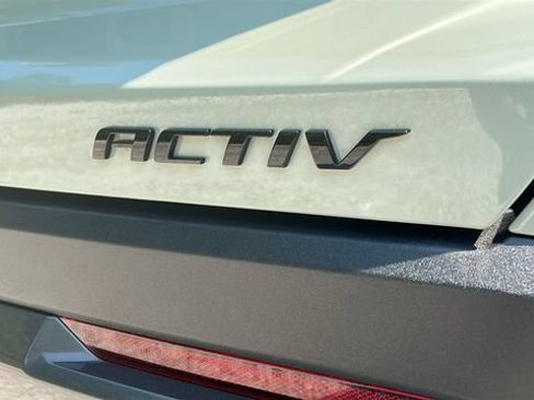 Used 2025 Chevrolet Equinox ACTIV w/ Safety and Technology Package AWD/4WD image 14