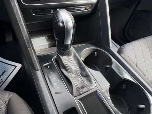 Used 2019 Volkswagen Atlas S image 24