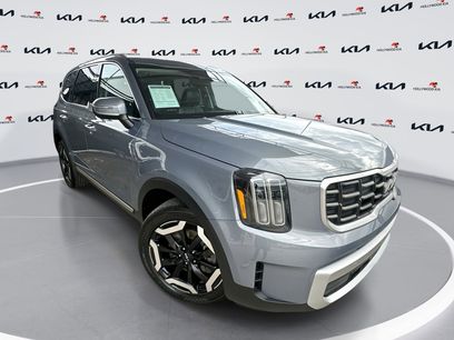 Certified 2025 Kia Telluride S
