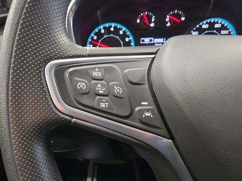 Used 2023 Chevrolet Equinox LS image 10