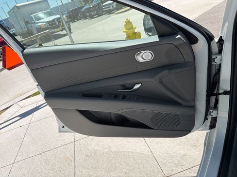 New 2026 Hyundai Elantra Sport FWD image 27