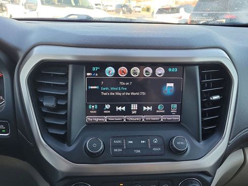 Used 2019 GMC Acadia Denali w/ Technology Package image 16