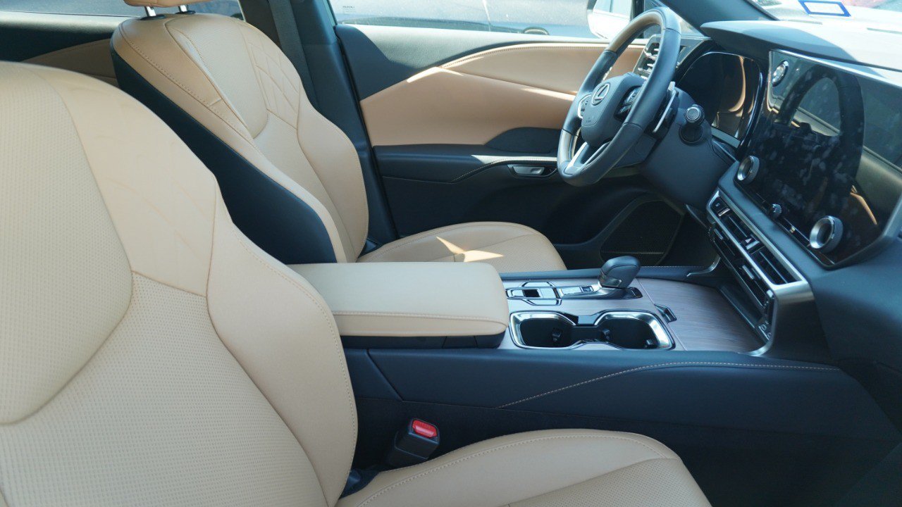 Certified 2026 Lexus RX 350 Premium w/ Convenience Package FWD image 10