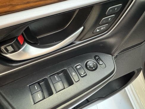 Used 2018 Honda CR-V EX-L image 11