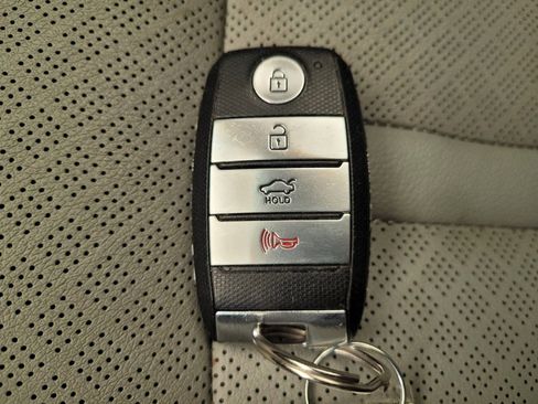 Used 2016 Kia Optima EX w/ Premium Package image 32