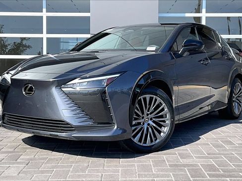 Used 2025 Lexus RZ 300e w/ Cold Area Package FWD image 1
