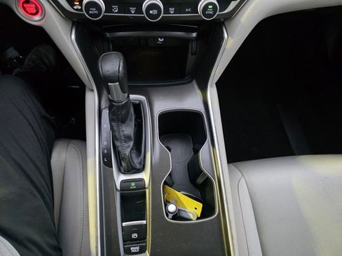 Used 2020 Honda Accord LX image 21