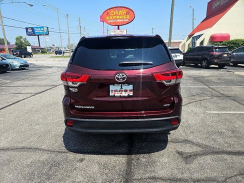 Used 2019 Toyota Highlander LE image 7