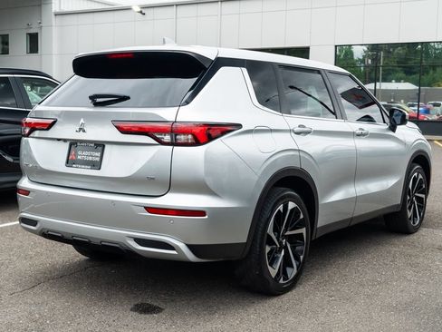 Used 2022 Mitsubishi Outlander SE FWD image 6
