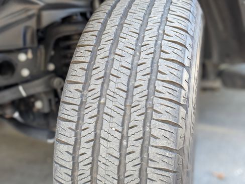 Used 2025 Jeep Wrangler Sahara image 35