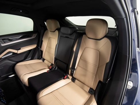 New 2026 Porsche Cayenne S image 37