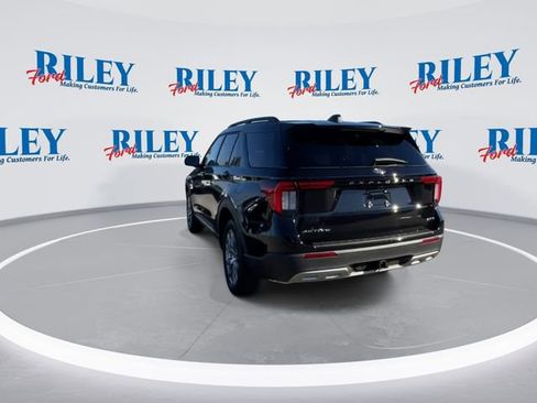 New 2026 Ford Explorer Active w/ Active Comfort Package AWD/4WD image 7