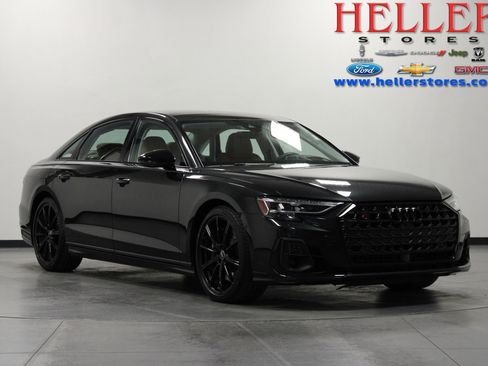Used 2023 Audi S8 image 1