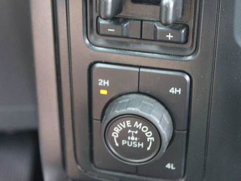 Used 2025 Ford F150 XLT w/ Equipment Group 301A Standard image 28