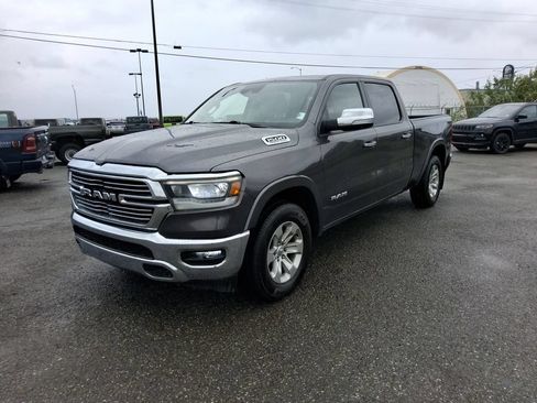 Used 2022 RAM 1500 Laramie AWD/4WD image 4
