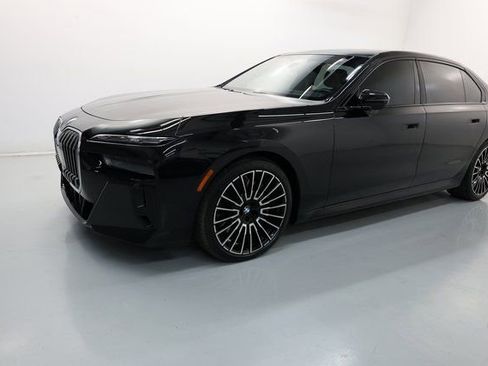 Used 2024 BMW 760i xDrive w/ Executive Package AWD/4WD image 65