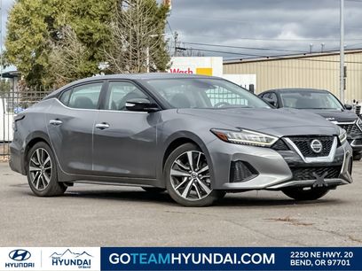 Used 2022 Nissan Maxima SV w/ Floor Mat Group