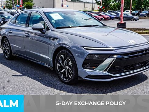 Used 2025 Hyundai Sonata SEL FWD image 3