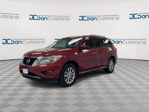 Used 2016 Nissan Pathfinder S image 4