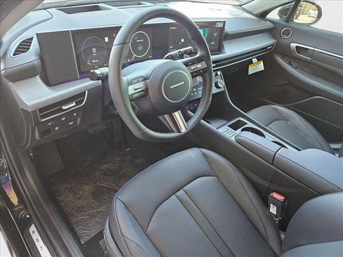 New 2025 Hyundai Sonata Limited image 12