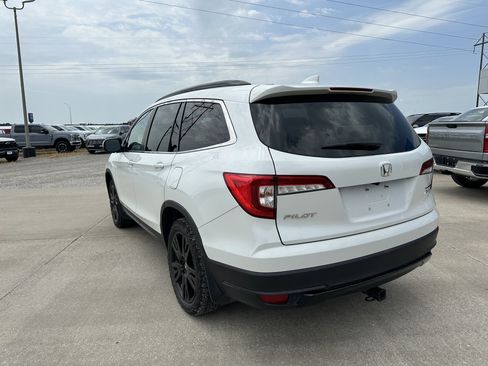 Used 2022 Honda Pilot Special Edition image 3