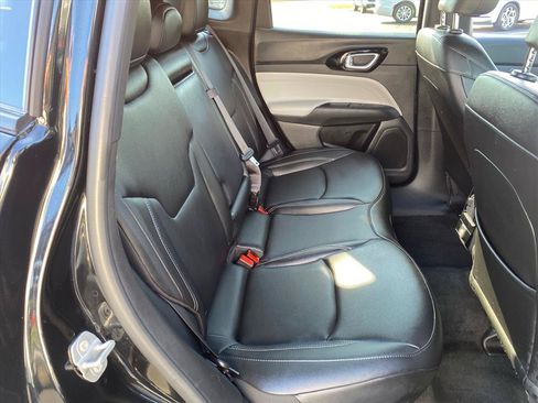 Certified 2025 Jeep Compass Limited AWD/4WD image 25