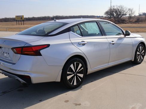 Used 2021 Nissan Altima 2.5 SL image 6