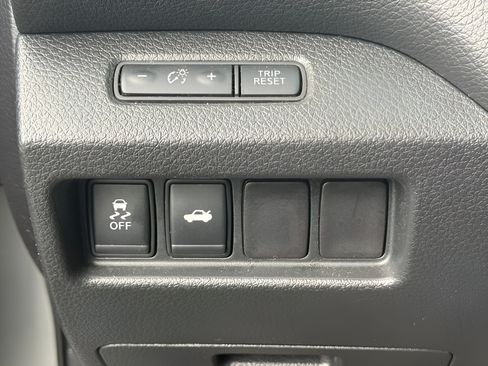 Used 2015 Nissan Altima 2.5 S w/ Power Driver Seat Package FWD image 25