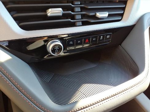 New 2025 Ford Explorer Active w/ Active Comfort Package image 23