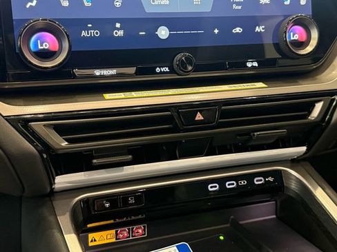 New 2026 Lexus TX 550h AWD Plug-In Hybrid image 22