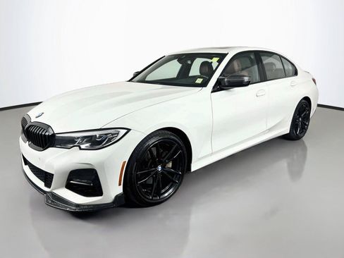 Used 2022 BMW 330i xDrive Sedan w/ M Sport Package AWD/4WD image 2
