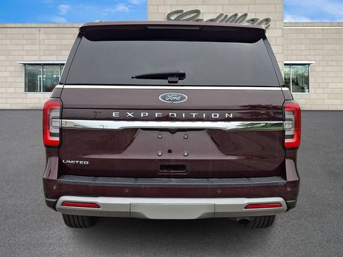 Used 2024 Ford Expedition Limited AWD/4WD image 6