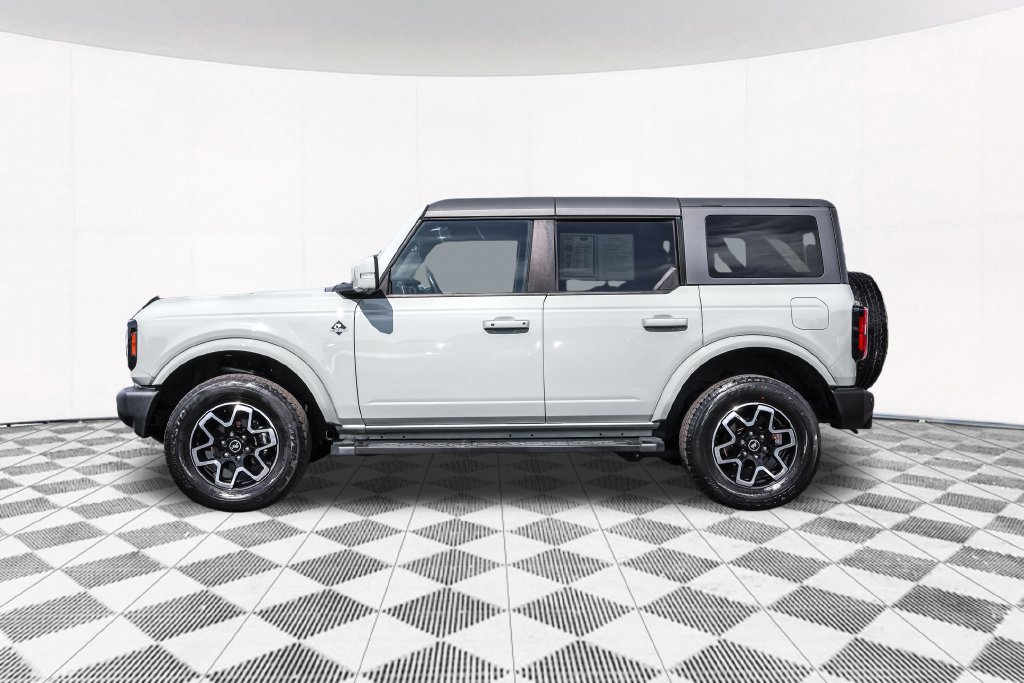 Used 2022 Ford Bronco Outer Banks AWD/4WD image 16