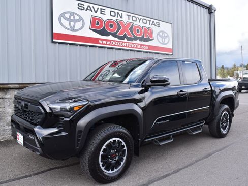 Certified 2024 Toyota Tacoma TRD Off-Road w/ TRD Off Road Premium Package image 1